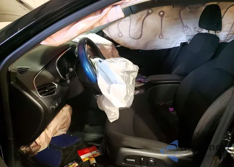 2020 Chevrolet Malibu Lt from USA, damaged, VIN 1G1ZD5ST2LF092366